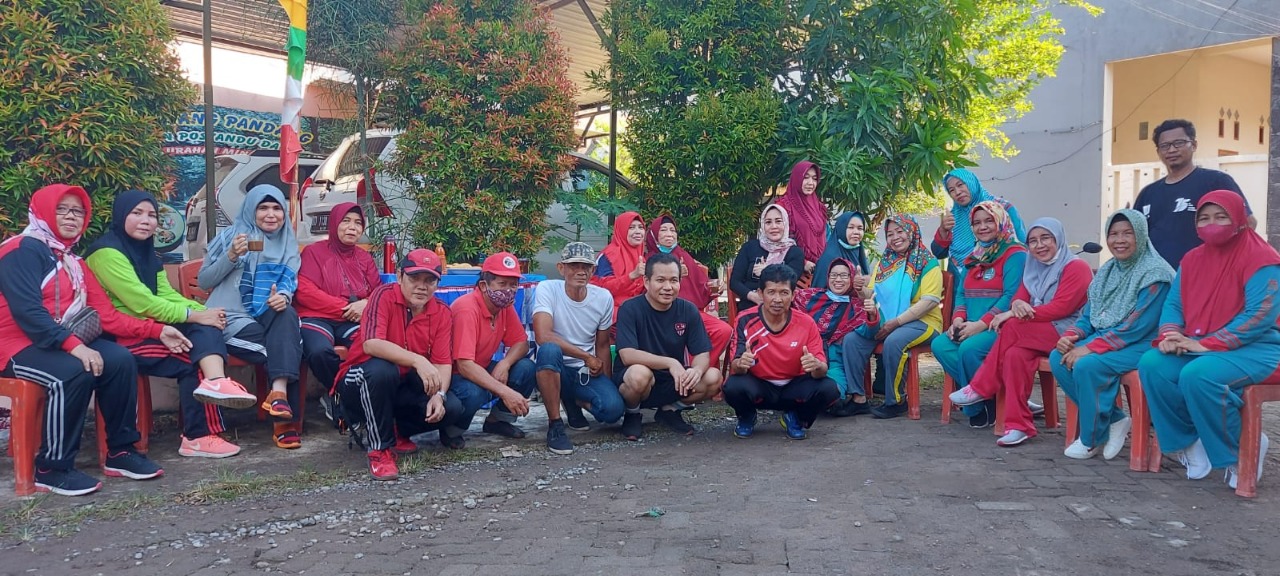 Warga ORW 015 Minasa Upa Gelar Kerja Bakti dan Tanam Pohon