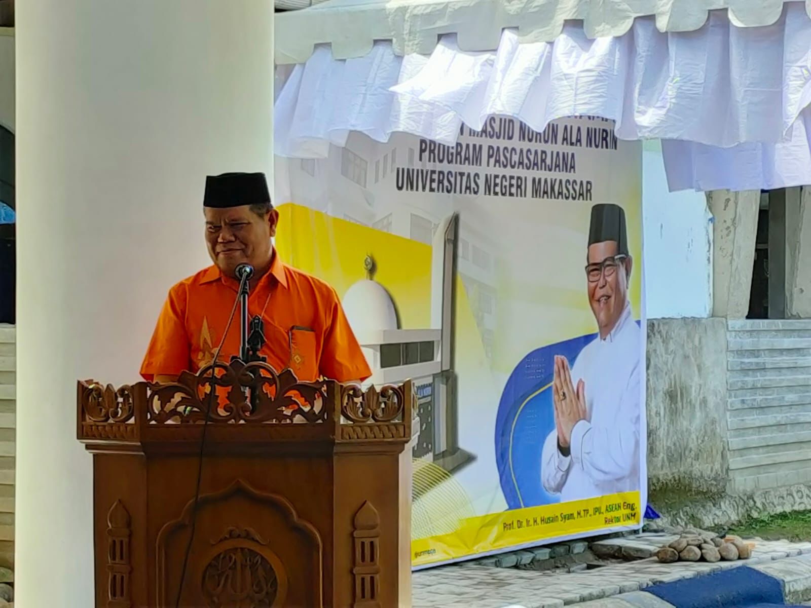 Rektor UNM: Mari Memakmurkan Masjid Sebagai Jalan Menuju Surga