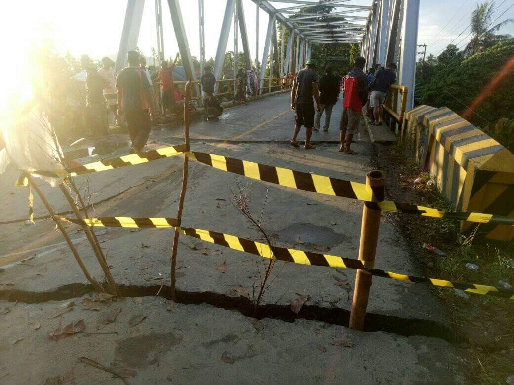 Jembatan Retak, Arus Lalu Lintas Dialihkan