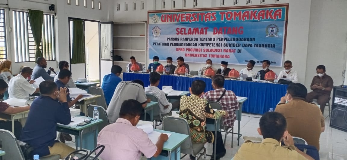 Bahas Ranperda, Pansus Masuk Kampus