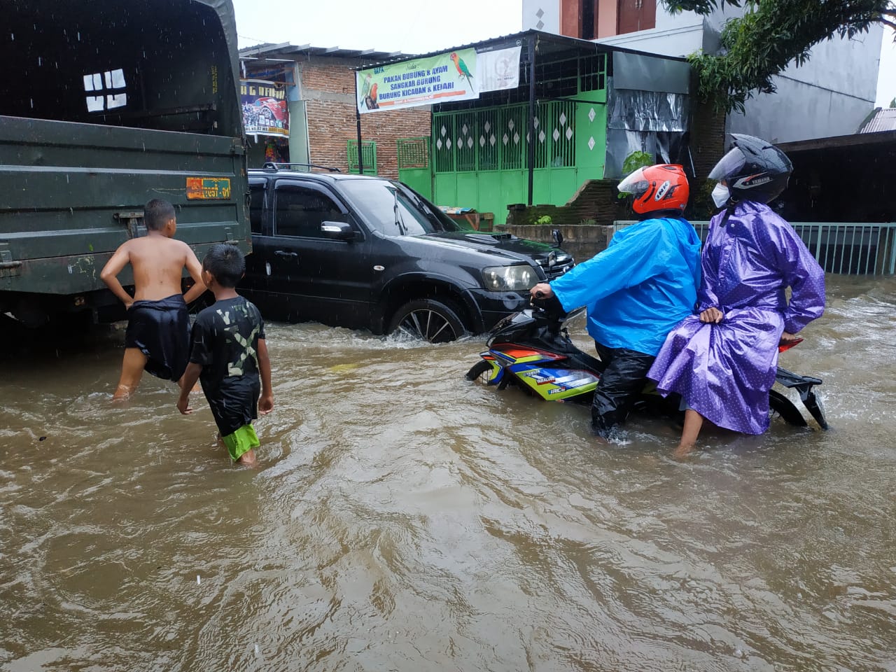 3.600 Orang Lebih Mengungsi di 32 Titik