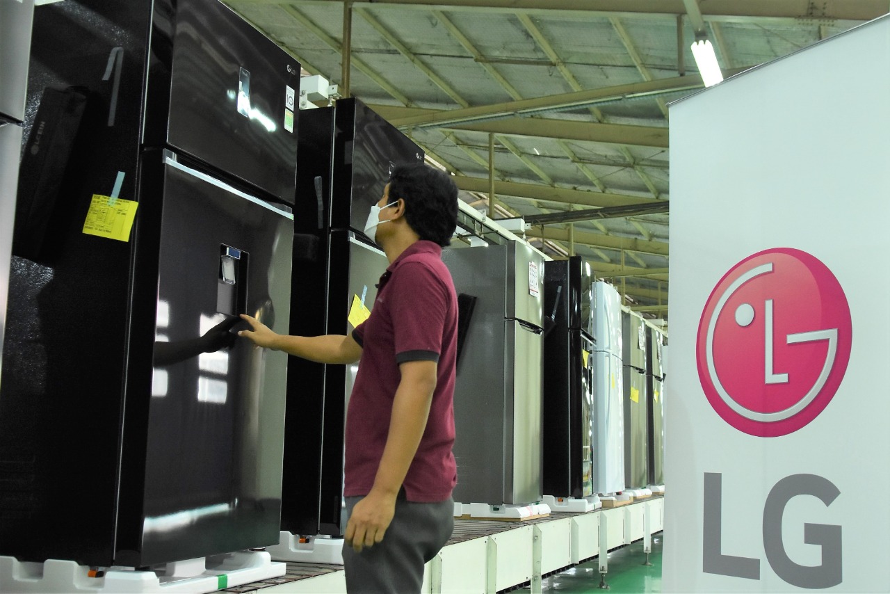 LG Perluas Produksi Produk Premium di Indonesia