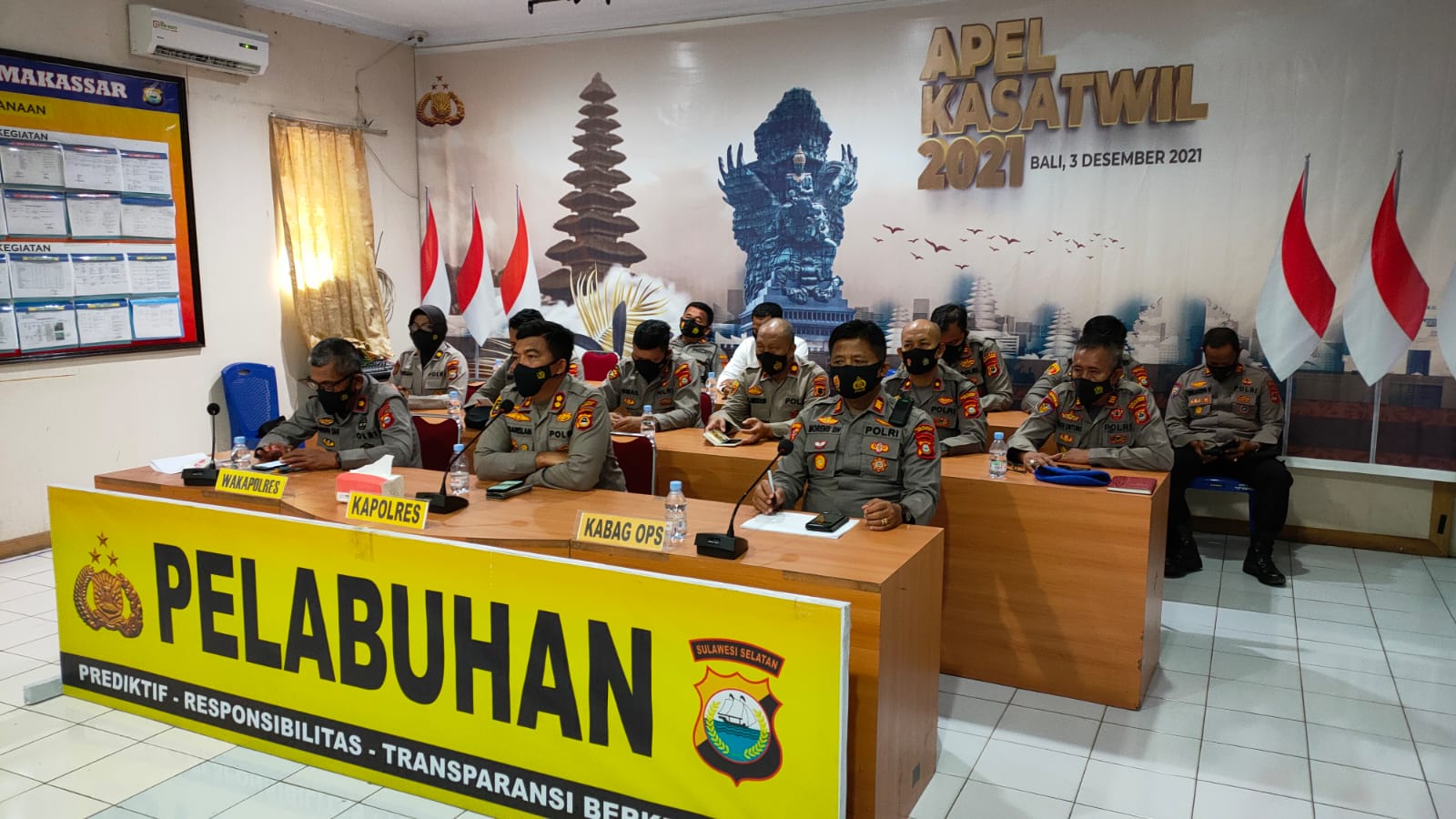 Kapolres Pelabuhan Makassar dan jajarannya Ikuti Apel Kasatwil 2021