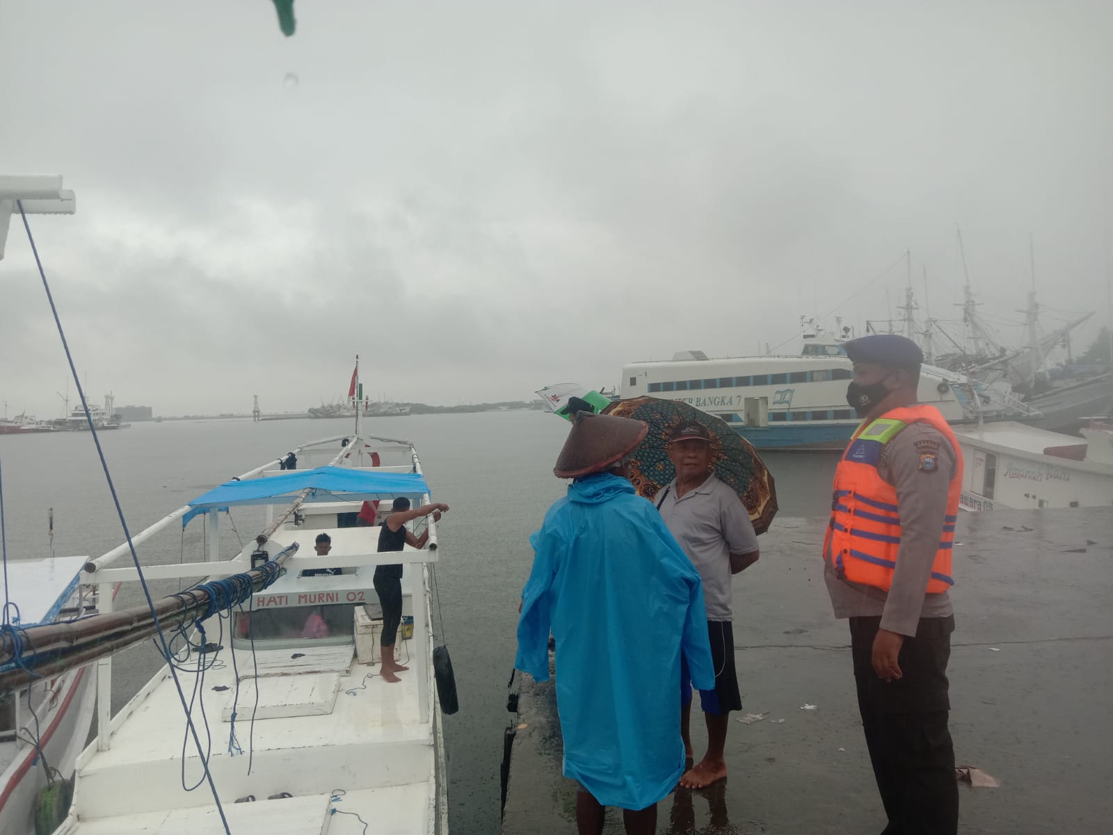 Satpolair Polres Pelabuhan Makassar Imbau Kesalamatan Nelayan