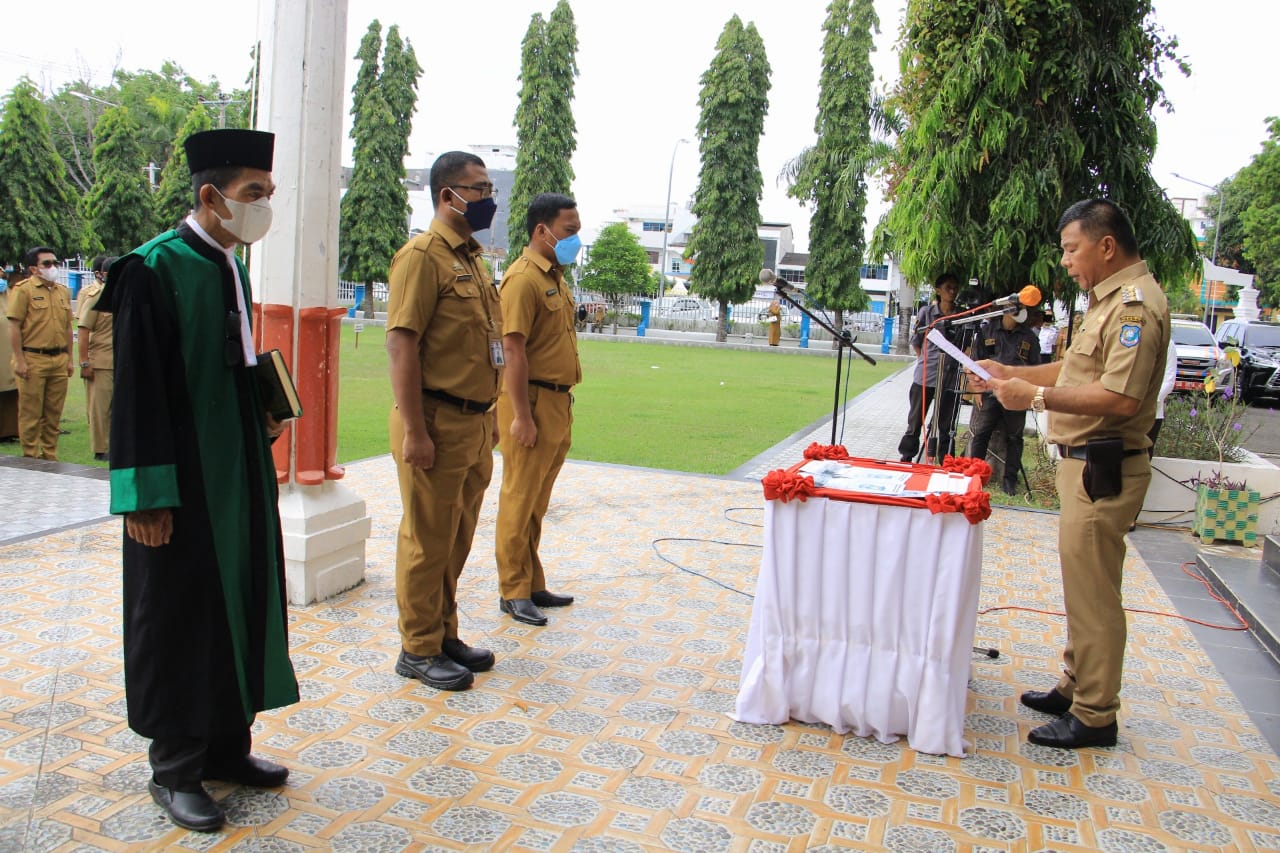 Pejabat Dilantik di Lapangan Usai Apel OPD