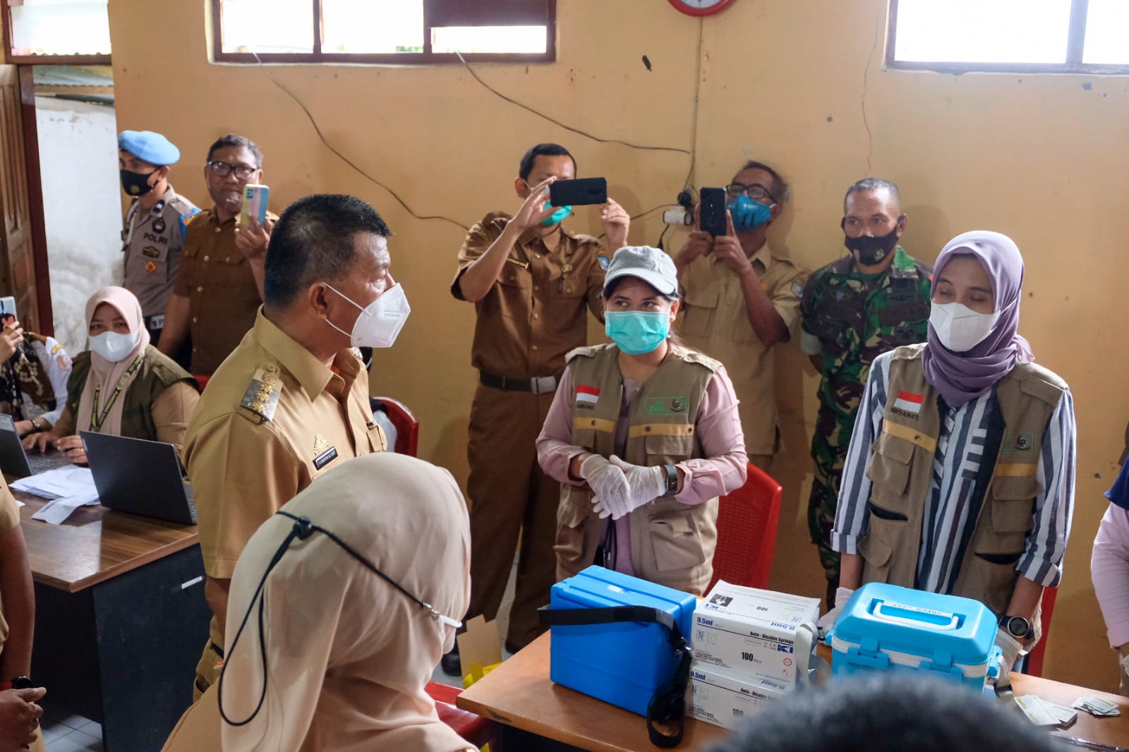 Andi Utta Tinjau Lokasi Vaksinasi