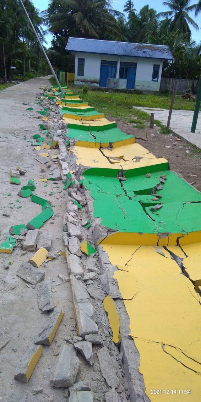 Air Kolam Renang  di RumahWali Kota  Hampir Tumpah