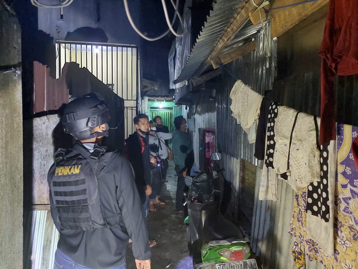 tim Gabungan Polrestabes Makassar ketika melakukan penyisiran