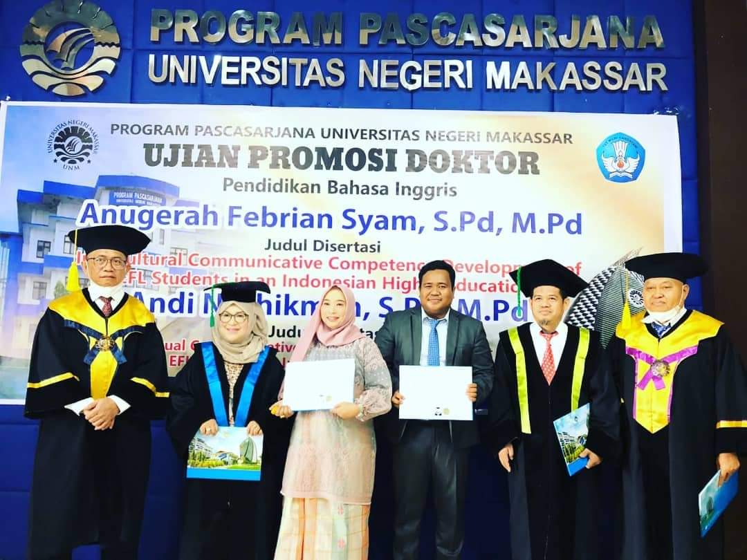 Pasutri Dosen UMB Raih Doktor di UNM pada Hari yang Sama