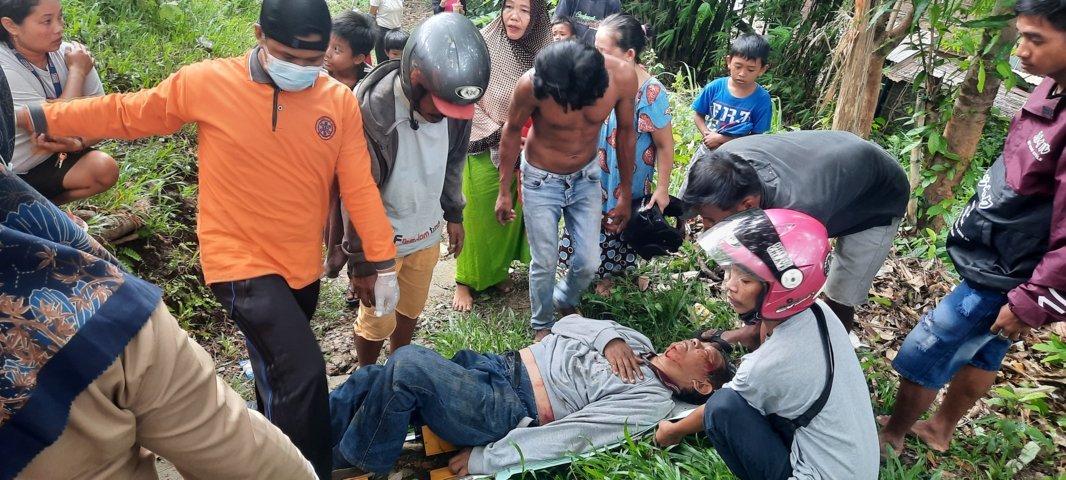 Korban Laka Lantas Dilarikan ke RS