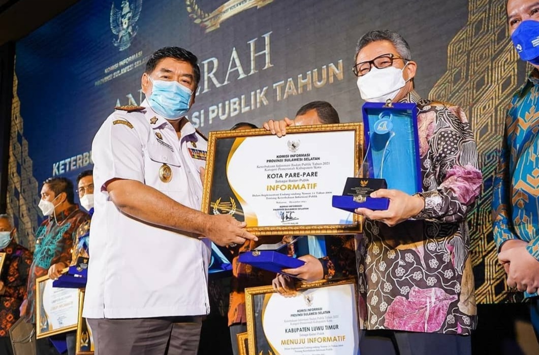 Wali Kota Raih Pengahrgaan PPID