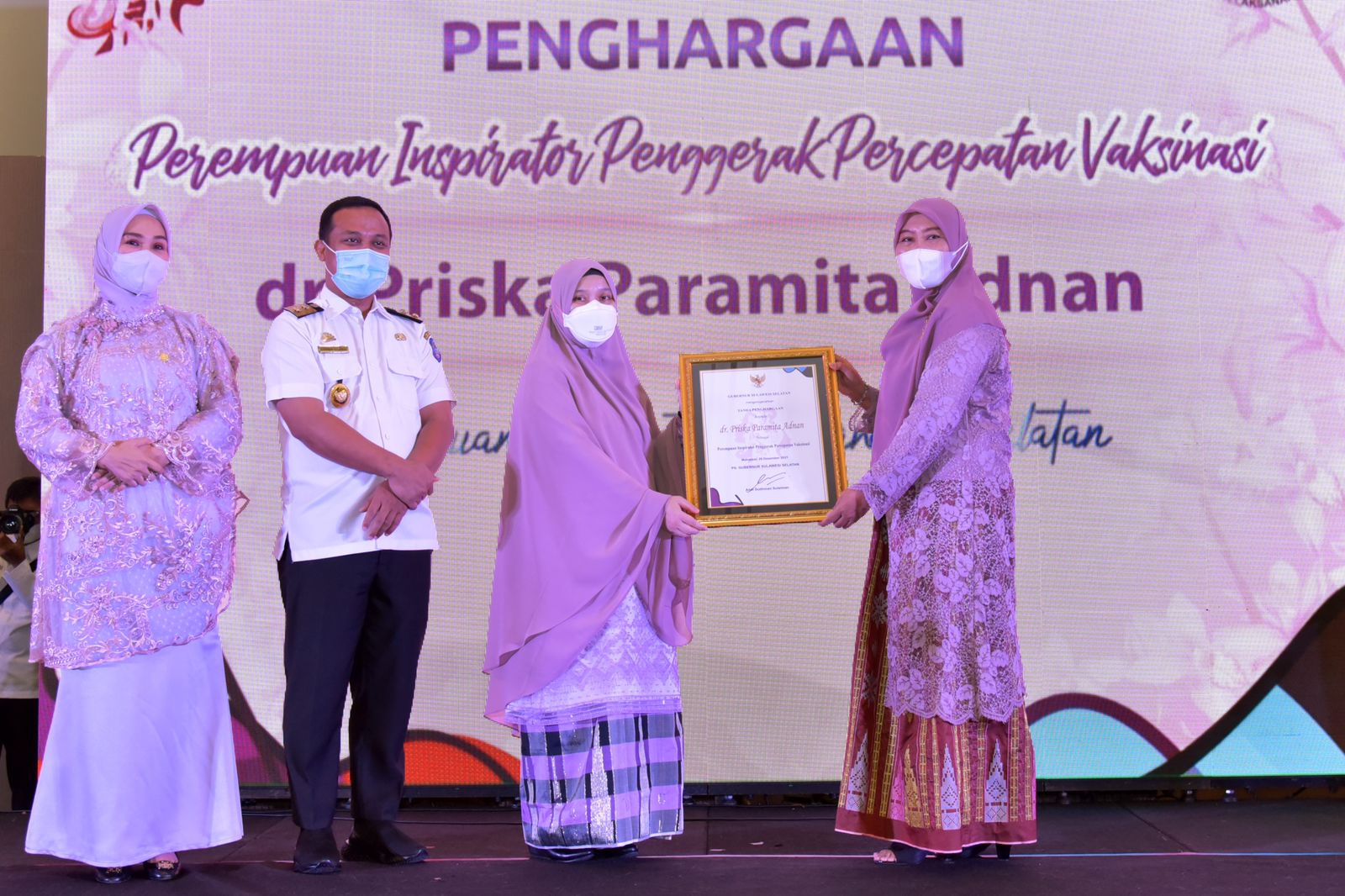 Priska Dinobatkan Perempuan Inspirator Percepatan Vaksinasi