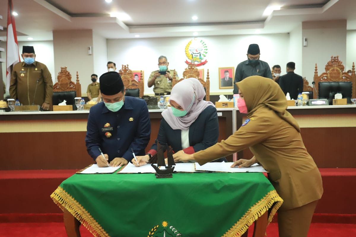 Delapan Fraksi Setuju Dua Perda Disahkan