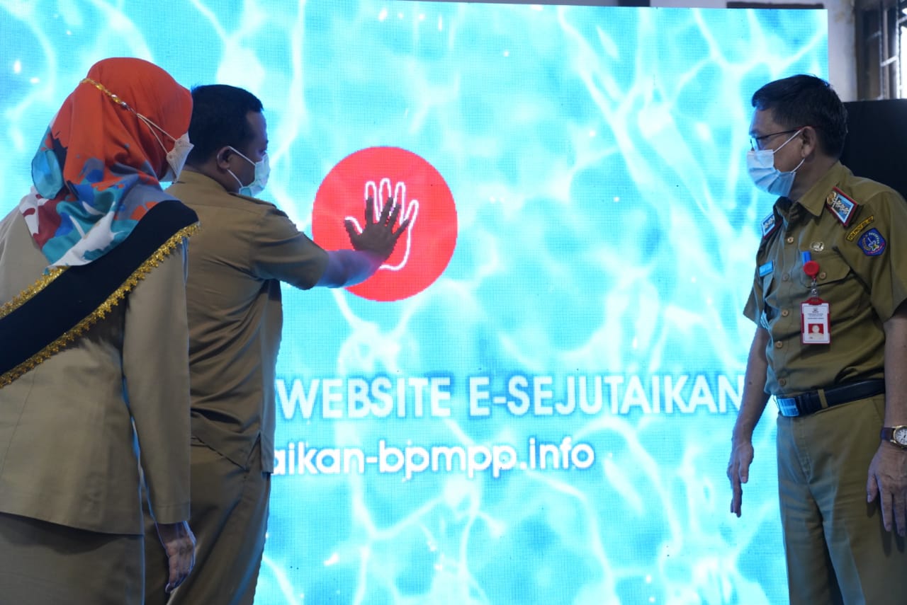 Plt Gubernur Launching Aplikasi Inovasi Sejuta Ikan