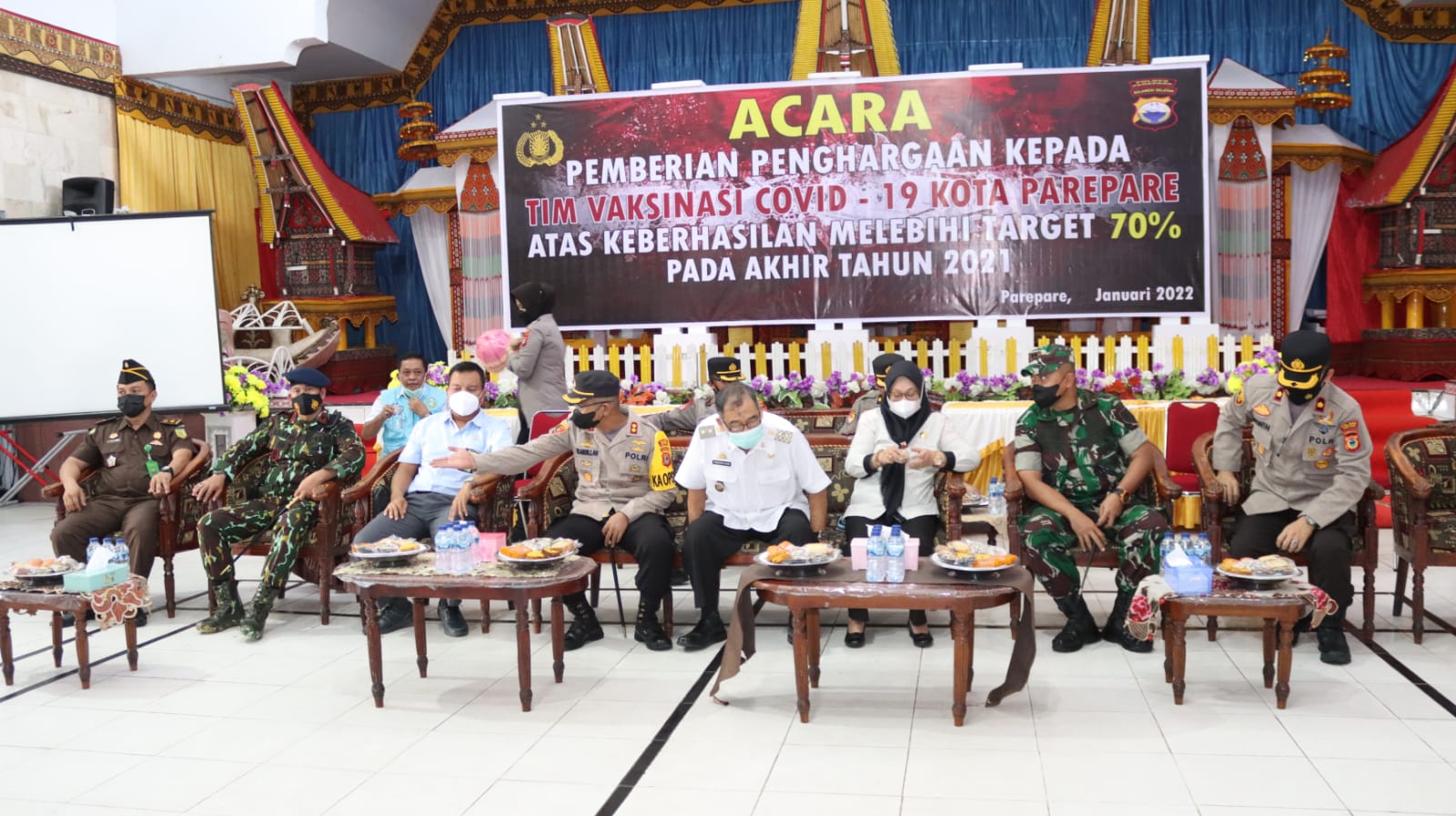 Dandim 1405/Parepare Hadiri Pemberian Penghargaan Kepada Tim Vaksinasi Covid