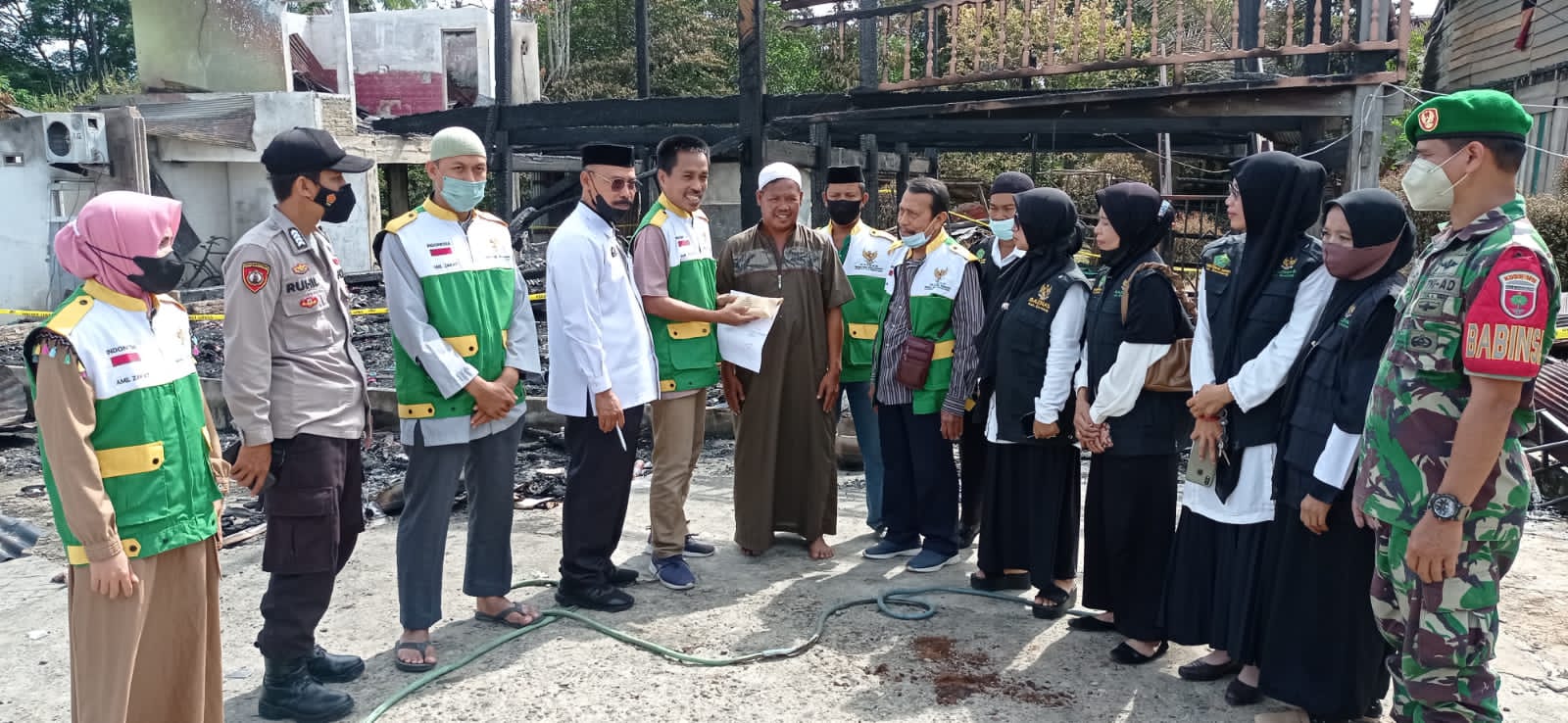 Bupati Serahkan Bantuan untuk Korban Kebakaran di Botto Malangga