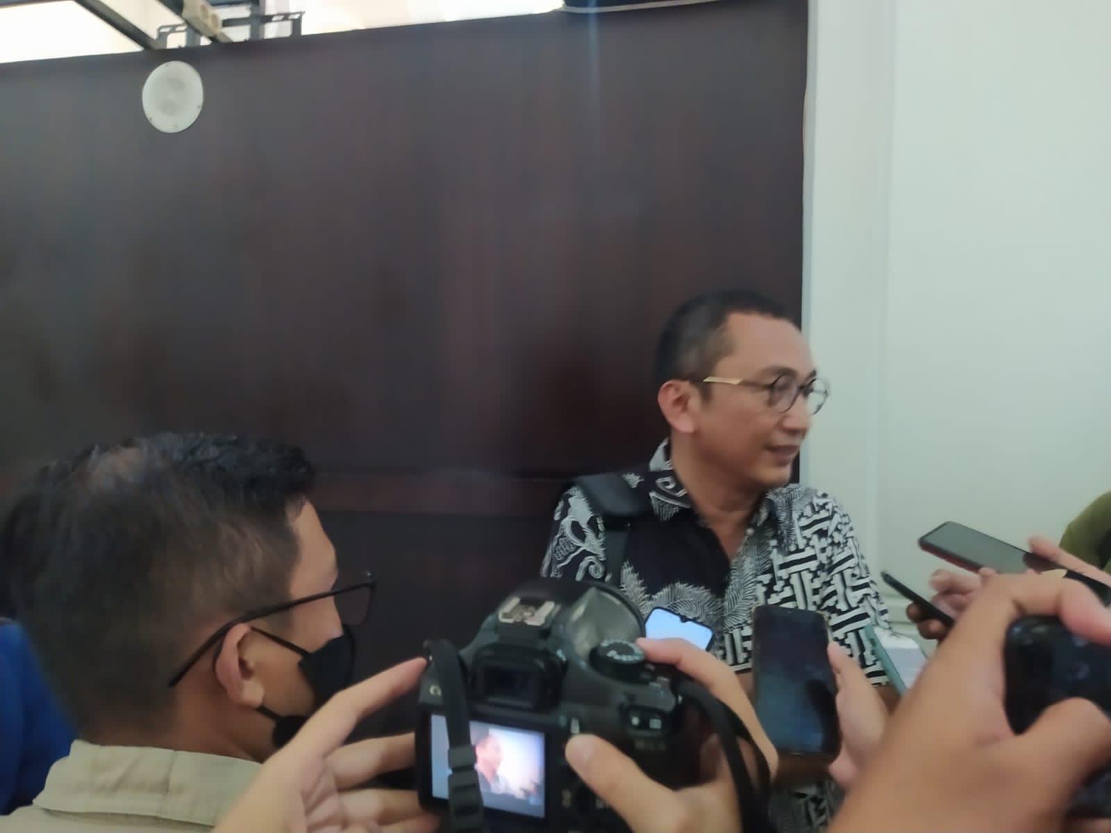 Dakwaan Jaksa ke Erwin Hatta Dinilai Kabur. PH: Tak Ada Fakta yang Mendasari Keterlibatan Kliennya