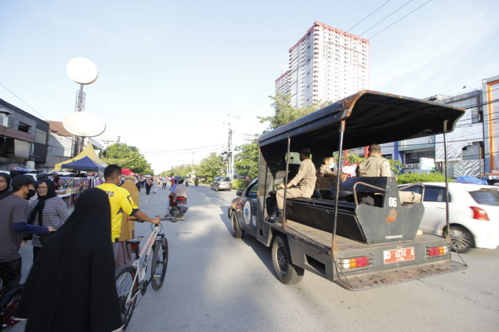 Satpol PP BKO Kecamatan Panakkukang setiap saat melakukan imbauan kepada warga kota Makassar