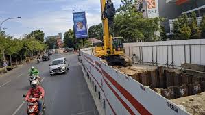 Warga Keluhkan Proyek IPAL yang Membuat Rusak Jalan