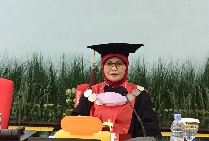 Prof Farida Penguji Eksternal di FH UI