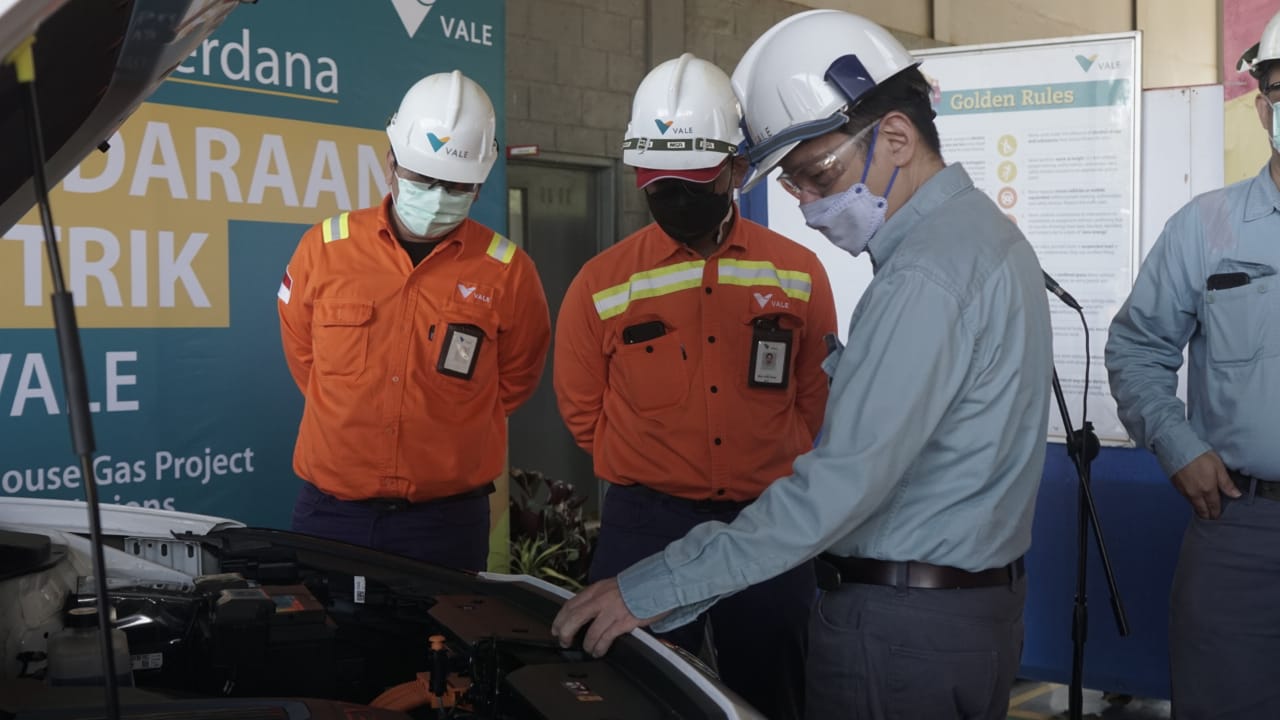 PT Vale Uji Coba Mobil Listrik di Area Operasional
