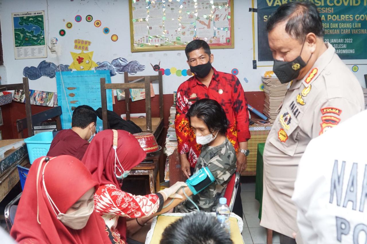 Warga Lembang Parang Antusias Ikut Vaksin Covid-19
