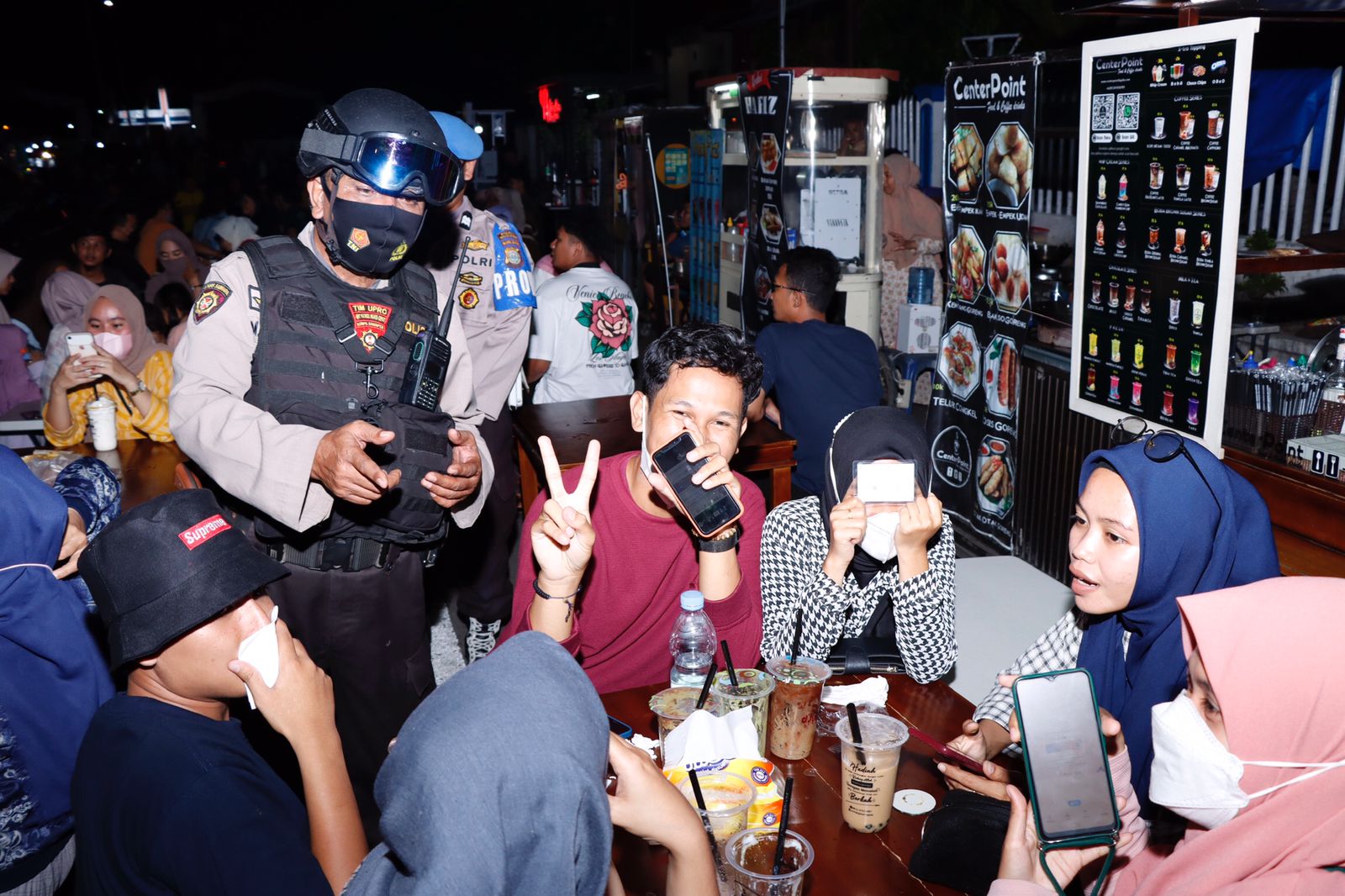 TNI/Polri dan Satpol PP Patroli Gabungan
