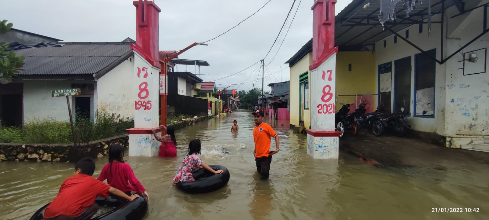 Warga Kodam III Biringkanaya terdampak banjir