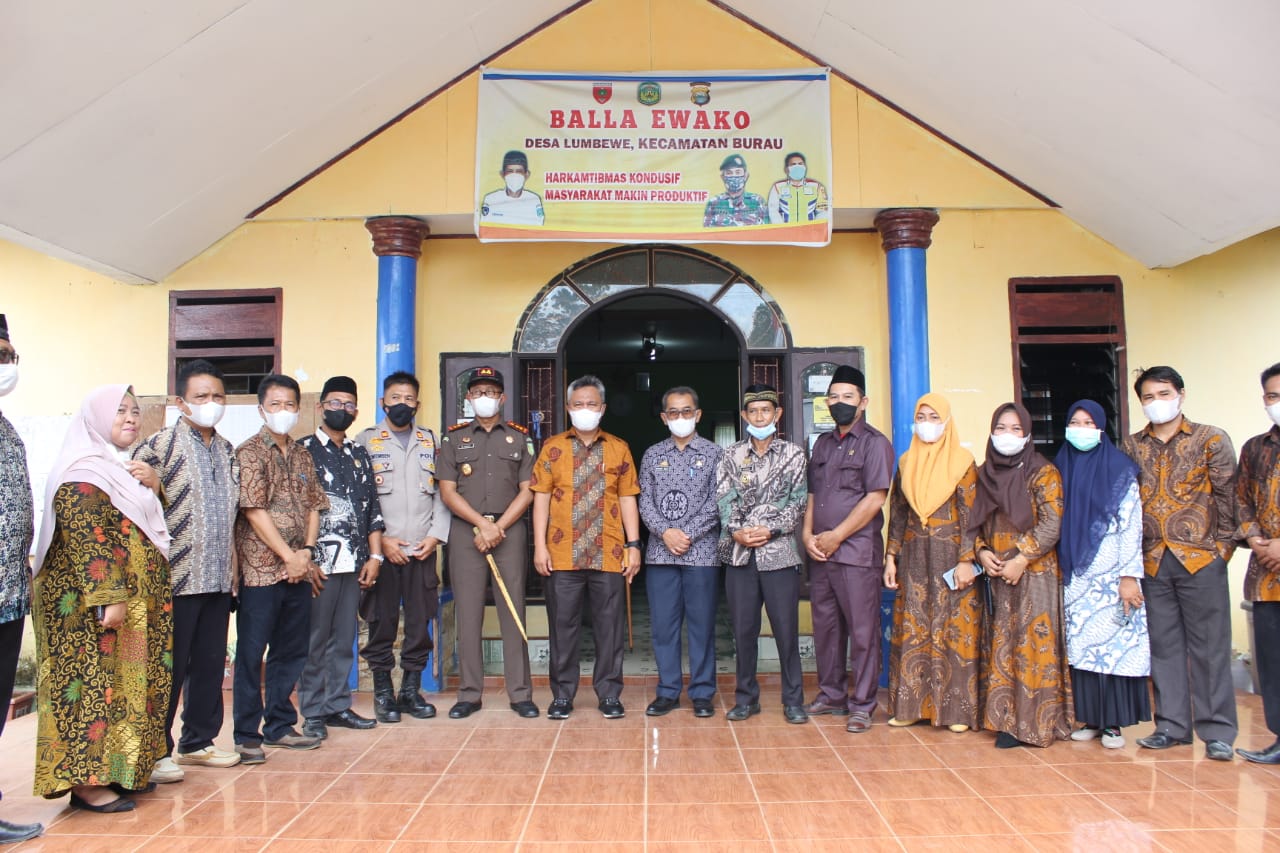 Ketua PKK Berbagi Sembako Balita