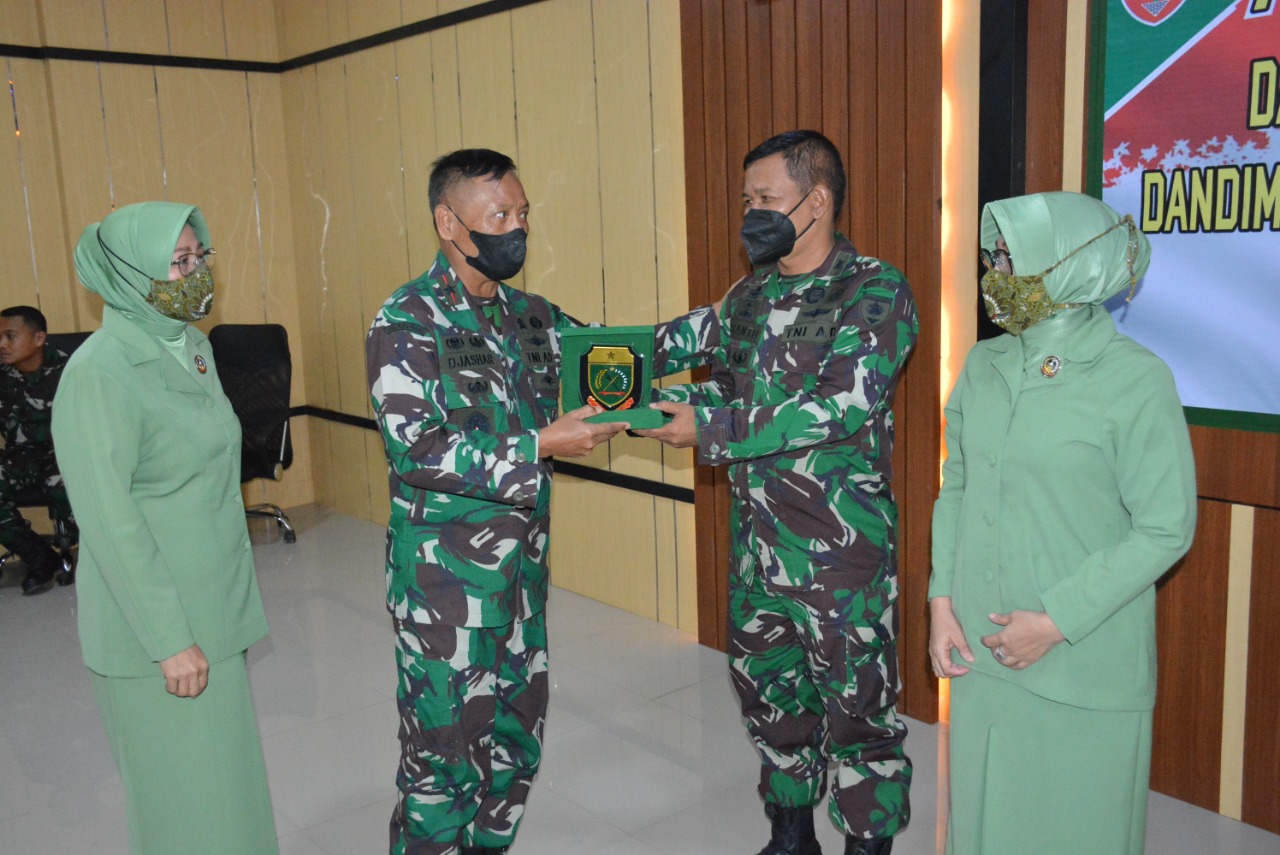 Dua Jabatan Dandim Diserahterimakan