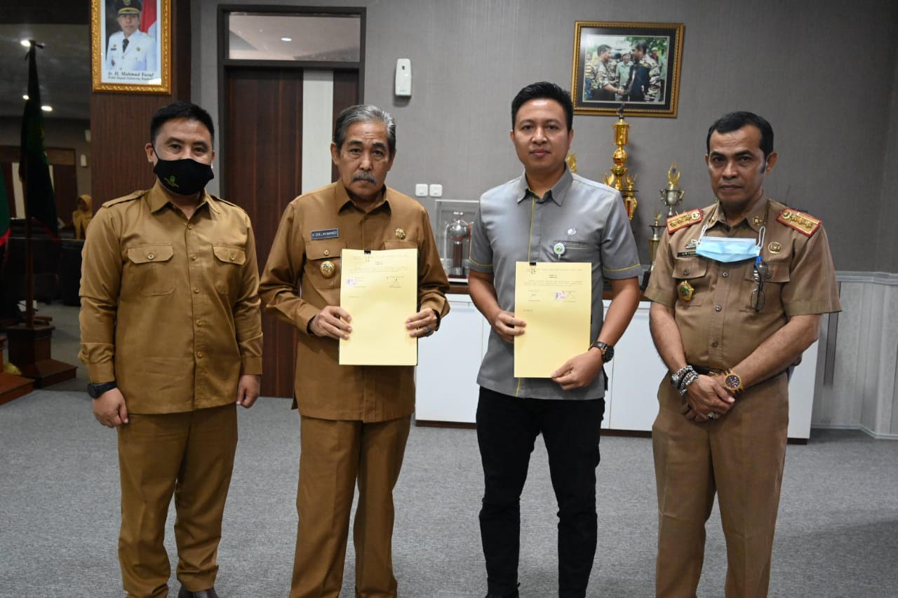 Bupati Teken Kerja Sama BPJamsostek Non ASN