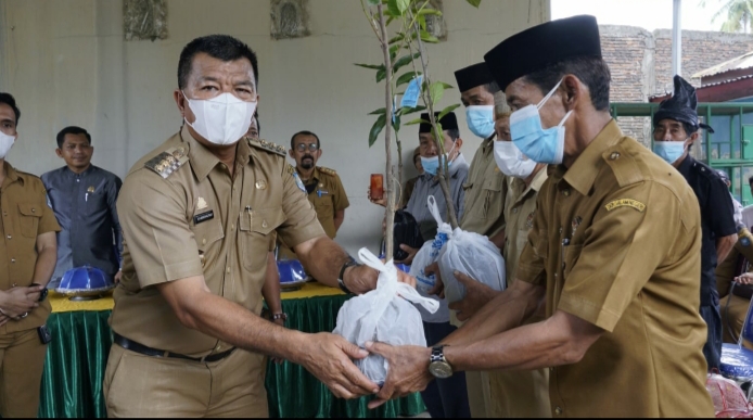 Gunakan Dana TJSL Perusahaannya, Andi Utta Bantu Bibit Unggul untuk Kawasan Adat Ammatoa