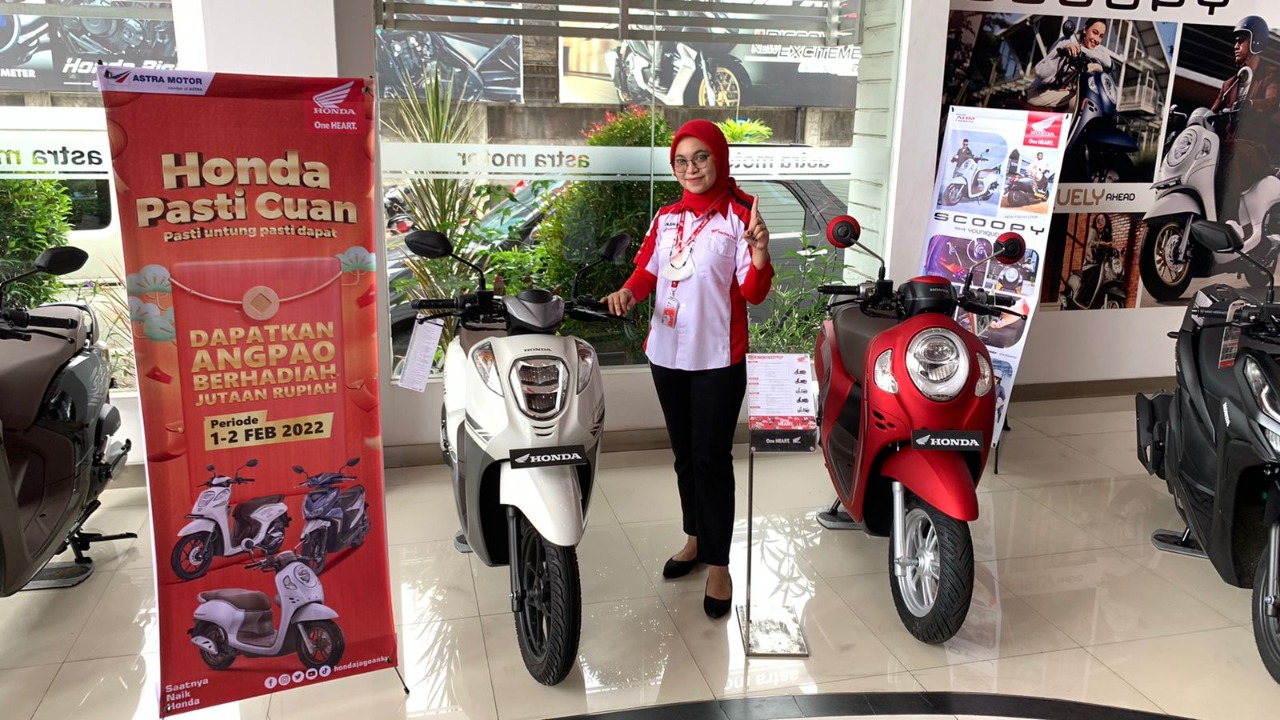 Asmo Sulsel Bagi-bagi Angpao Jutaan Rupiah