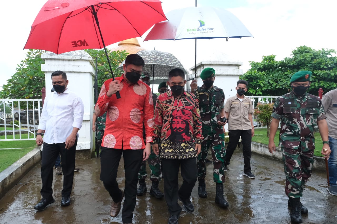 Pangdam XIV Ziarahi Makam Raja Gowa