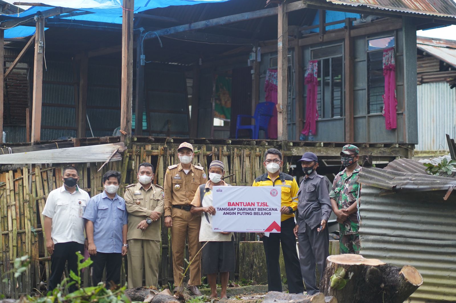 PT Semen Tonasa Terjun Beri Bantuan
