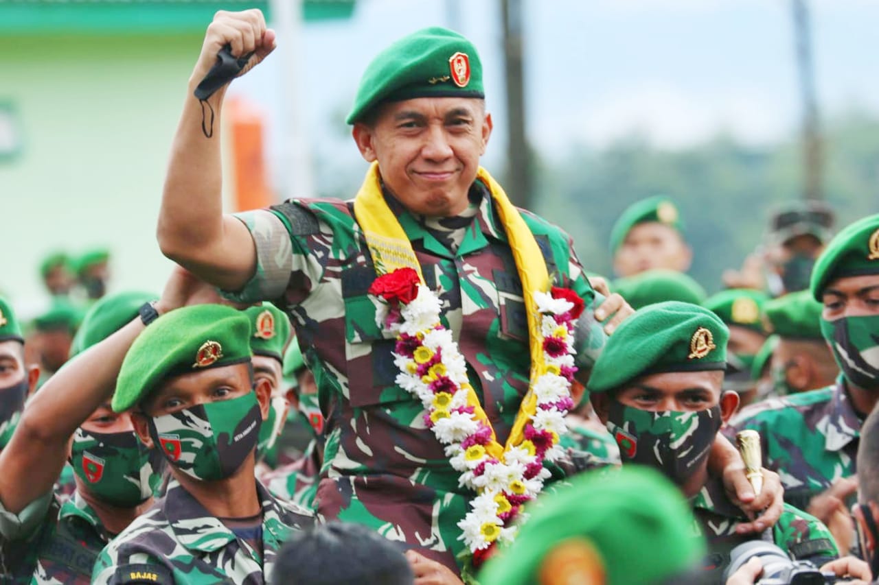 Pangdam XIV Hasanuddin Bertemu  Bupati Barru