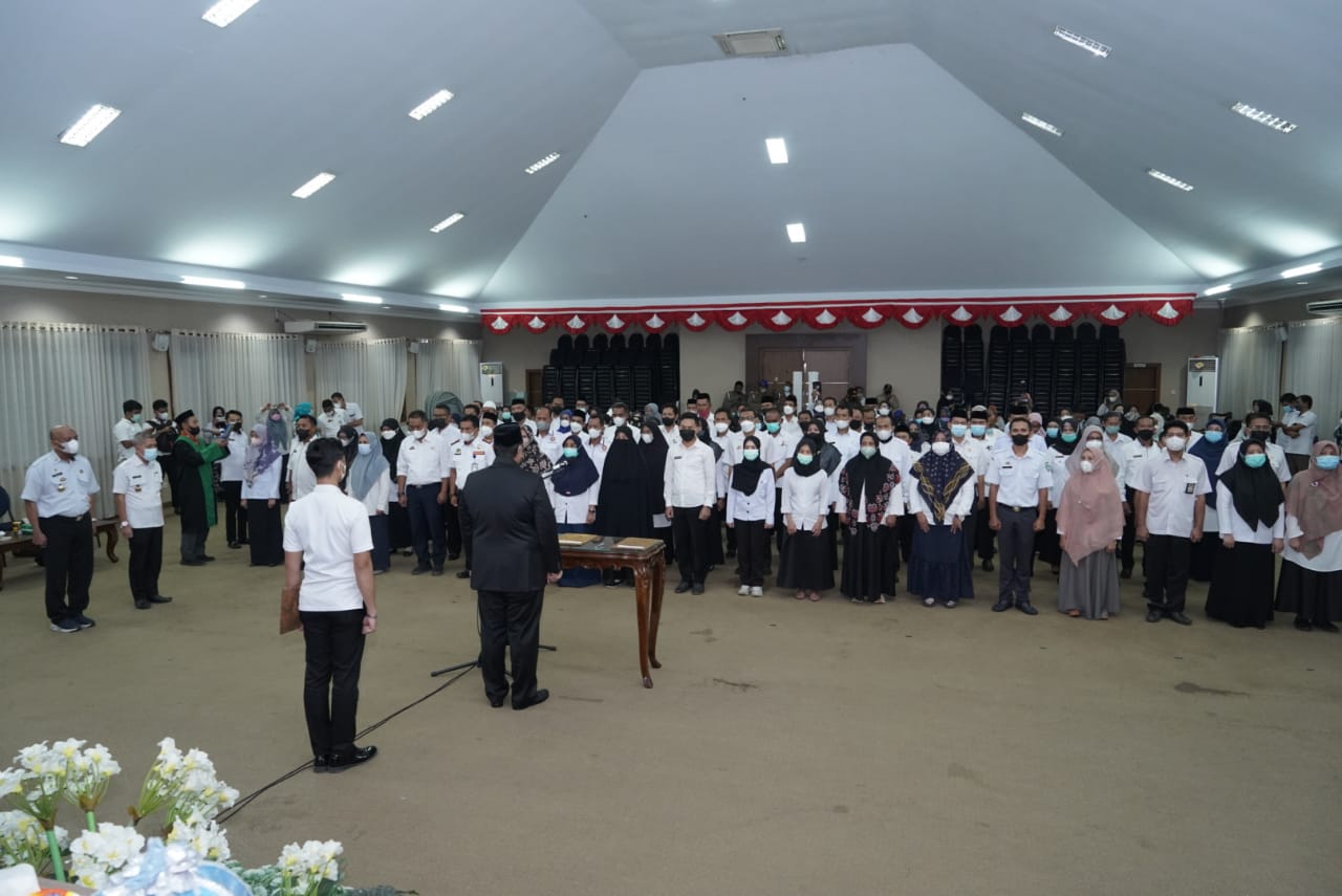 108 Orang PNS Dimutasi
