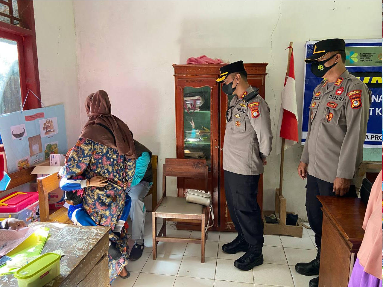 Kapolres Pantau Vaksinasi di SDN 36