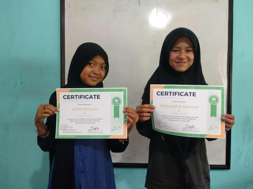 Murid SD Juara Kompetisi Bahasa Inggris