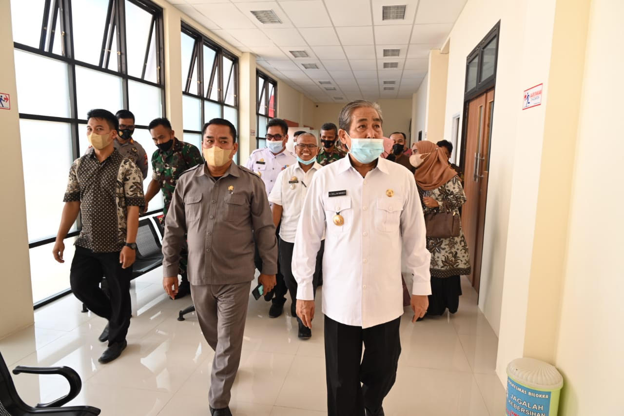 Dolla Resmikan Gedung Puskesmas Bilokka
