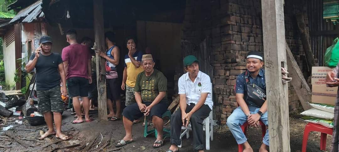PPP Takalar Bantu Korban Kebakaran di Manongkoki