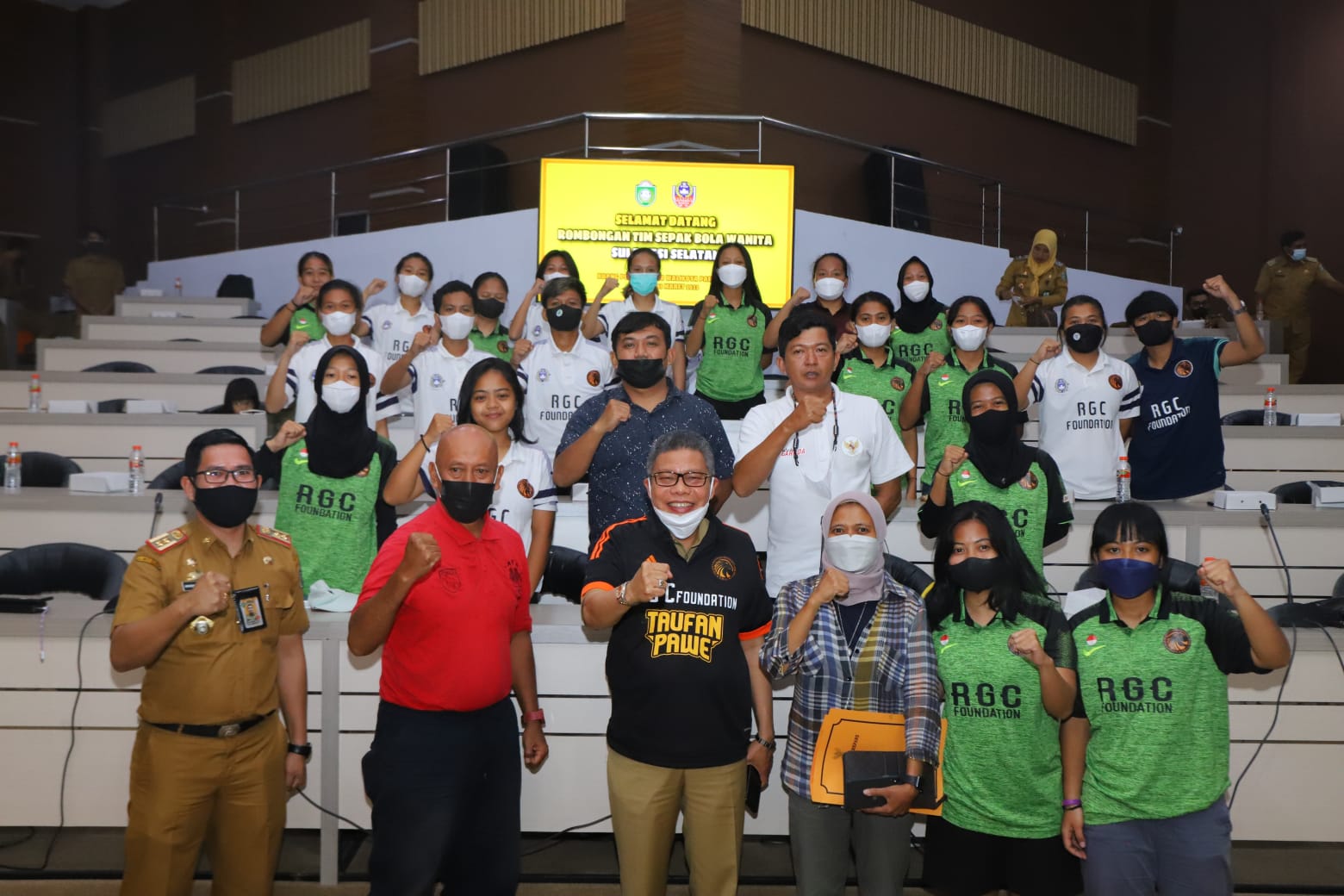 TP Janji Bonus Buat Tim Sepakbola Wanita Sulsel