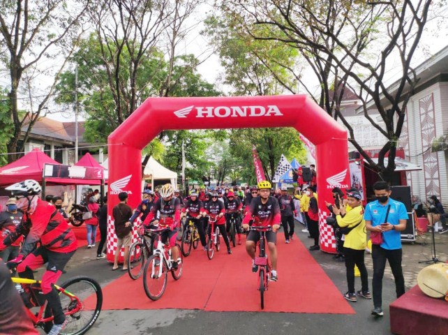 Seru, Gowes Bareng Honda di Gowa Fun Bike
