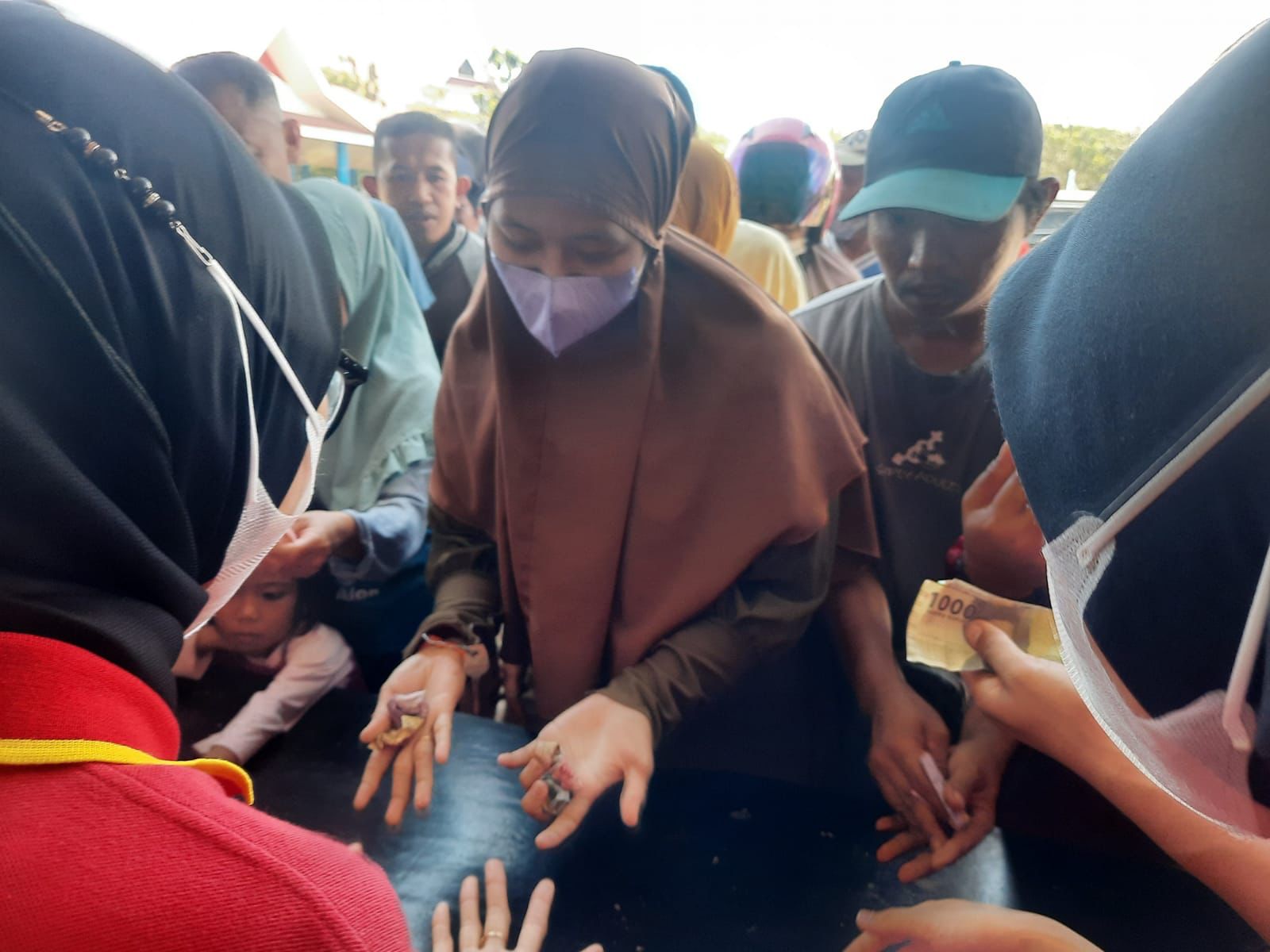 Celupkan Jari di Tinta  untuk Beli Minyak Goreng