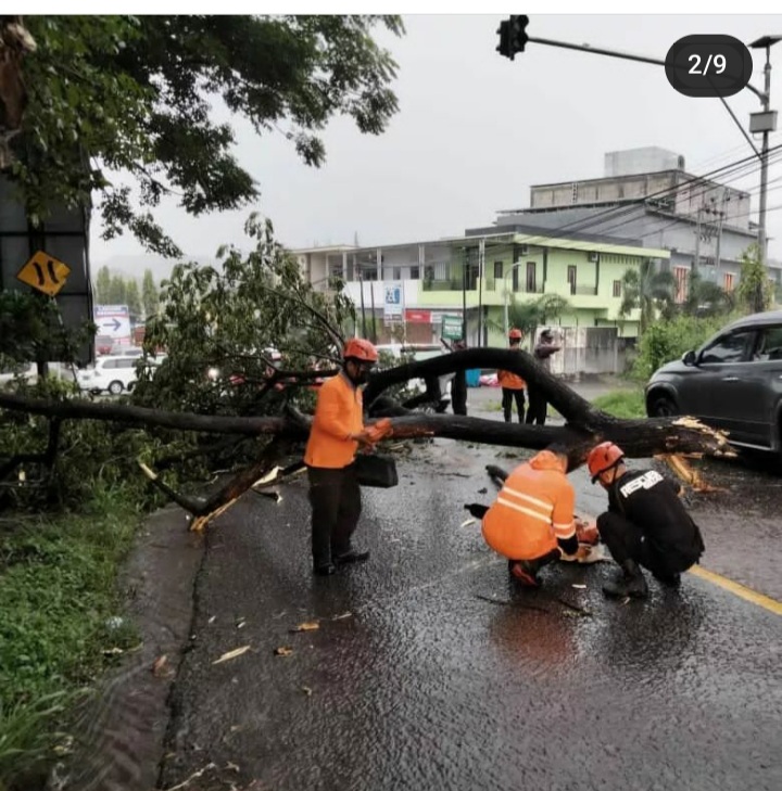 Gangguan Jaringan Penerangan Jalan Umum (PJU) Disikapi Cepat UPTD