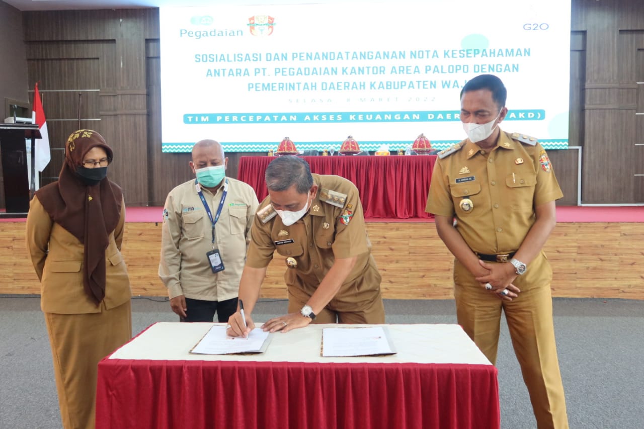 Kerja Sama Pegadaian Kantor Area Palopo, Amran Mahmud: Jangan Ragu Investasi di Wajo