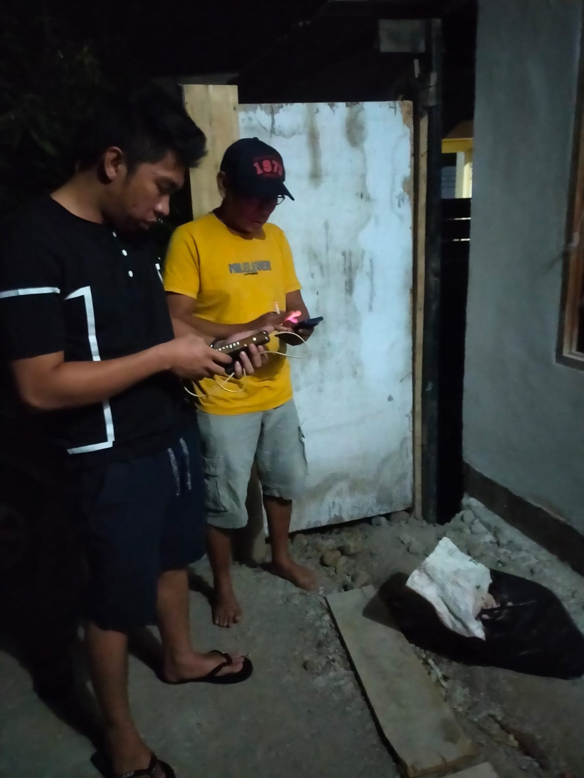 Kasihan, Bayi Baru Lahir Dibuang Dalam Karung Tanpa Sehelai Kain