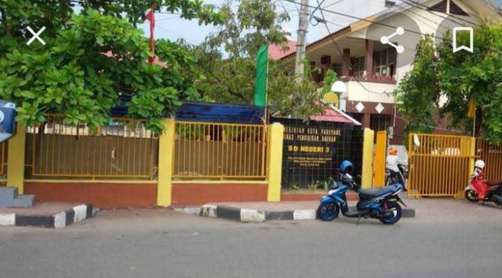 Tiga Orang Siswa  Peserta Ujian Ditempatkan di Ruang Khusus Ikuti Ujian Akhir Kelas Enam SDN 3