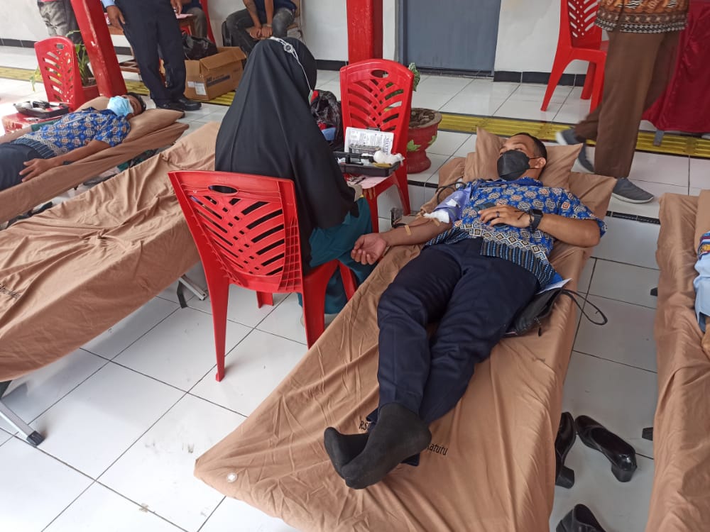 Kalapas Bulukumba dan Jajaran Ikuti Donor Darah di Lapas Bantaeng