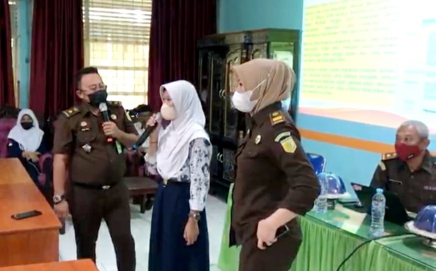 Jaksa Masuk Sekolah Edukasi Pelajar Tentang Hukum